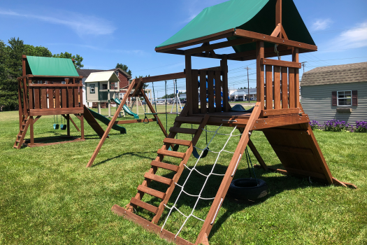standard features on recycled playsets lancaster county amish made