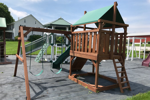 standard features playsets lancaster county amish made