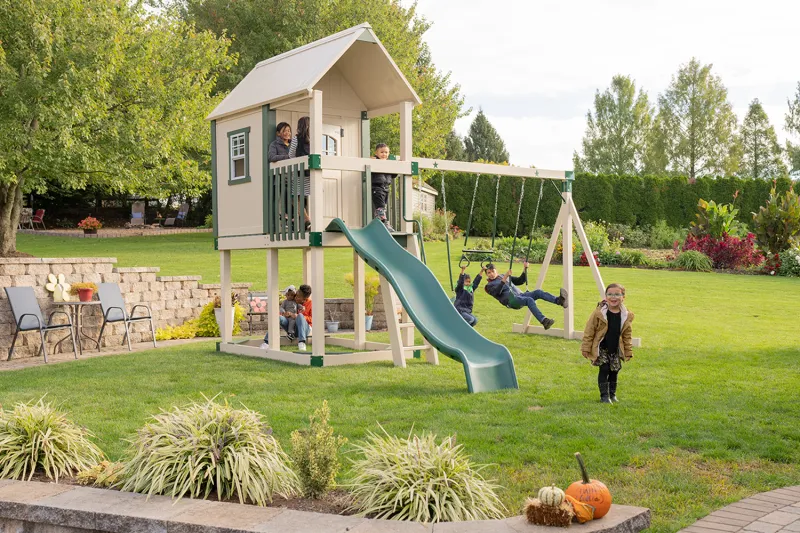 5x8 Playhouse Star Quality Vinyl Swing Sets Amish Lancaster County